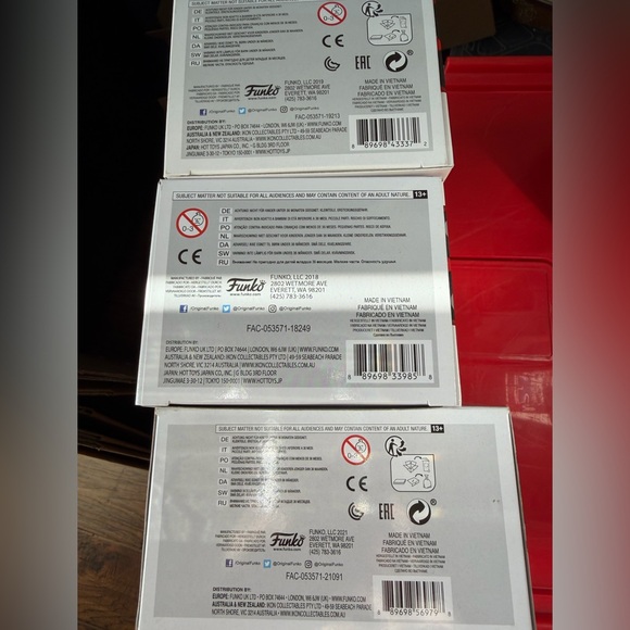 Marvel Deadpool Funko Pop set of 3 - Picture 6 of 6